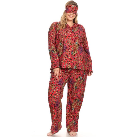 Plus Size š Leopard Print Pajama Set With Eye Maskš - Picture 2 of 4